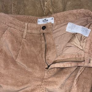 Hollister brown corduroy pants (mom jean fit) size US 7/28